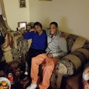 Meet your Posher, Manio